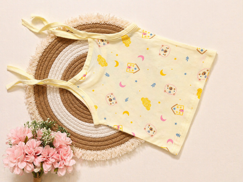 Newborn Knot Jabla – Yellow Bear House Print | Soft Knitted Cotton Baby Wear